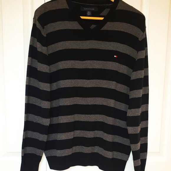TOMMY HILFINGER 100% COTTON SWEATER - Picture 1 of 7